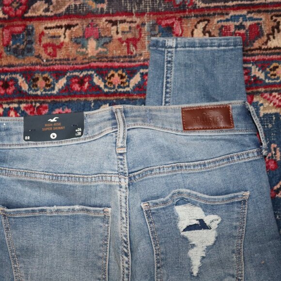 HOLLISTER Ripped Skinny Jeans - Picture 3 of 3